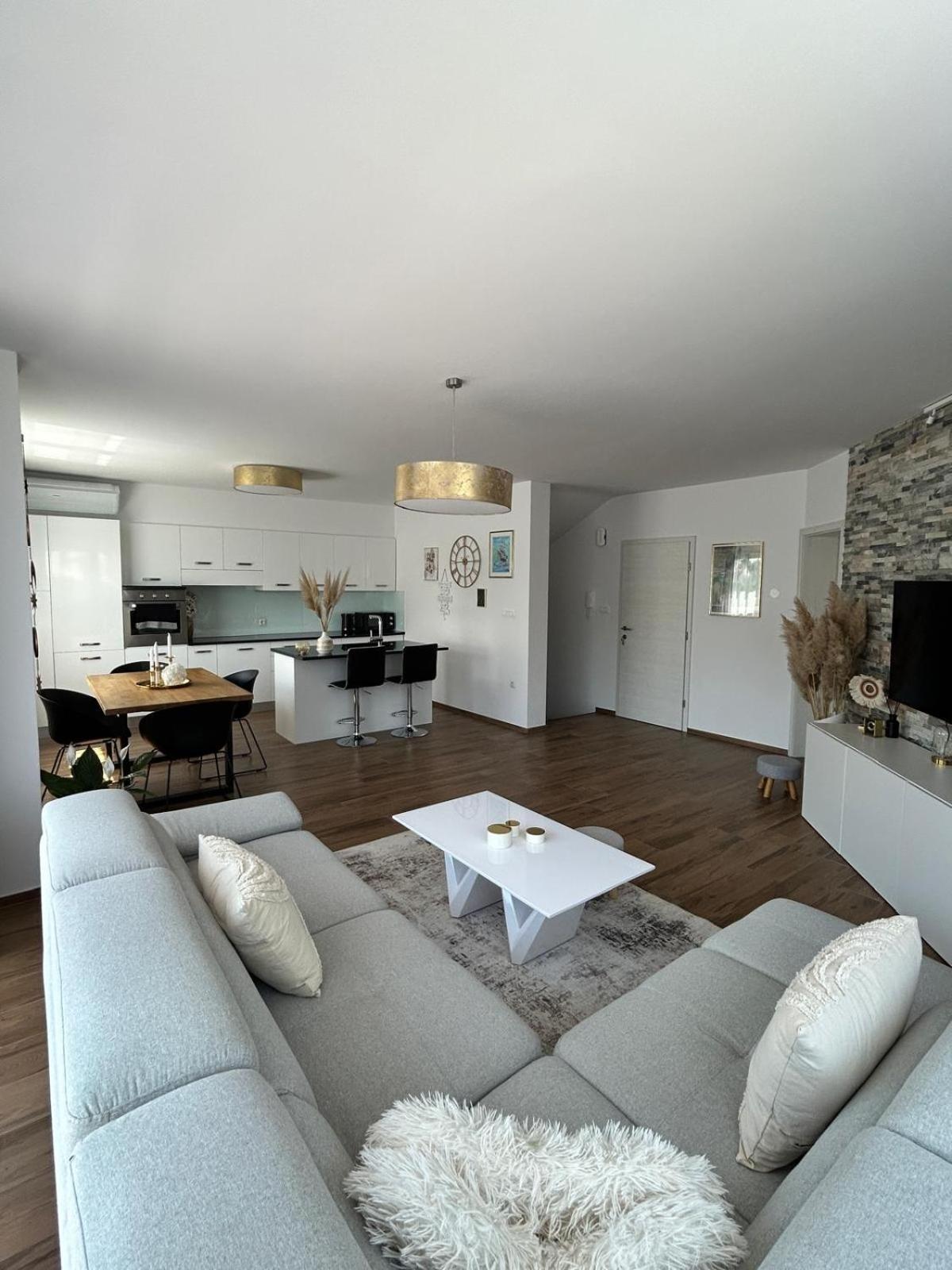 Apartman Rada Kraljevica Ngoại thất bức ảnh